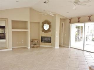 336 Palm Isles Ct, Punta Gorda FL  33950-5883 exterior