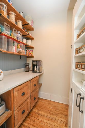 6559 5 Ave, Kenosha WI 53143-6101 exterior