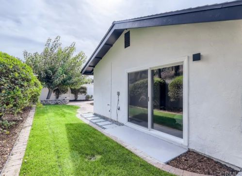 7445 Golfcrest Dr, San Diego CA 92119-1202 exterior