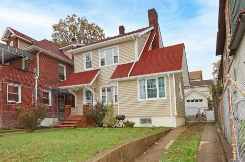 148-49 87th Ave, Jamaica, NY 11435-1836