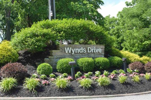 1566 Grn Edge Dr, Florence KY  41042-7099 exterior