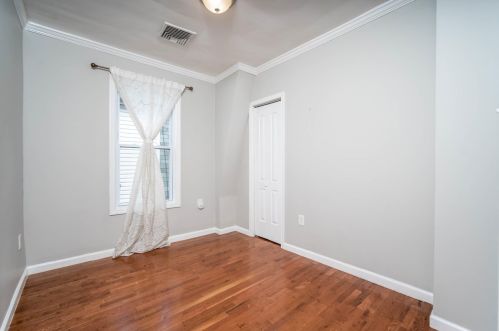 122 49th St, Bayonne NJ  07002-3135 exterior