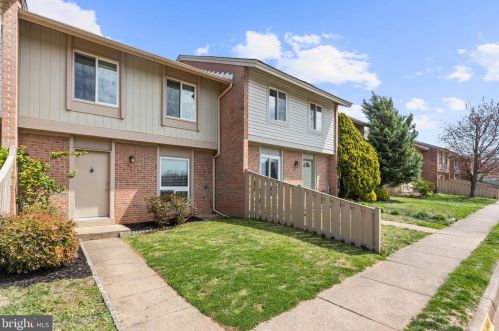 553 Early Fall Ct, Herndon, VA 20170-4203