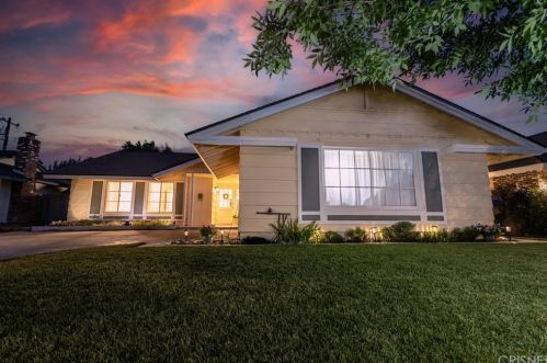 19600 Babington St, Santa Clarita, CA 91351-2003