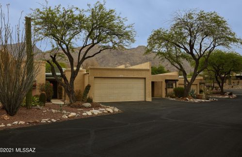 4585 Camino De Cancun, Tucson, AZ 85718-3536