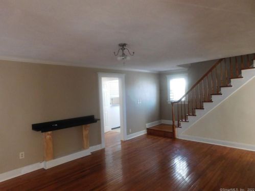 47 Anderson St, Stamford, CT 06902-2232