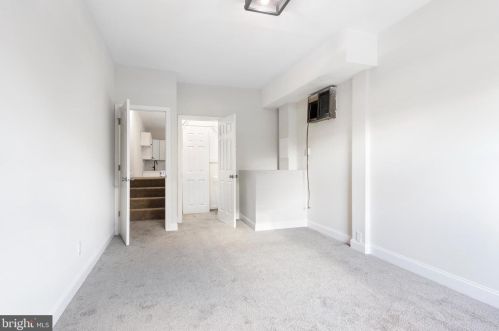 723 Market St, Gloucester NJ  08030-1540 exterior