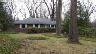 88 Dimmig Rd, Upper Saddle River NJ  07458-2236 exterior