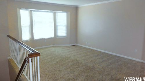 8159 Lynn Ln, Taylorsville, UT 84088-4305