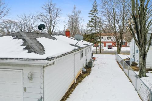 2148 Libal St, Green Bay WI  54301-2029 exterior