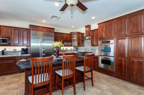 8681 Ironwood Reserve Way, Tucson, AZ 85743-1072