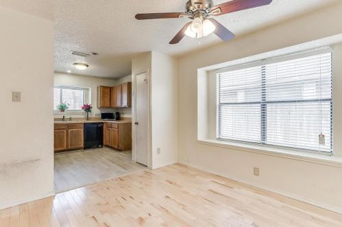 816 Bentle St, Cedar Hill TX 75104-9244 exterior