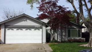 3904 Tillamook Way, Sacramento, CA 95826-5236