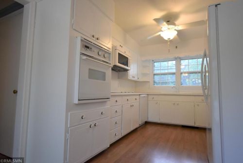 115 7th St, Hudson, WI 54016-1728