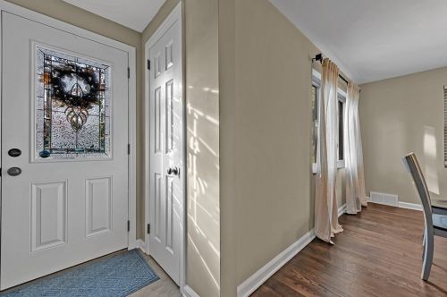 136 Earlwood Rd, Pittsburgh, PA 15235-1903