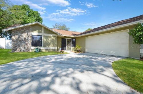 458 Leland Dr, Deltona, FL 32725-8280