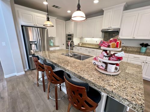 2504 Kodiak Dr, Modesto CA  95355-7957 exterior