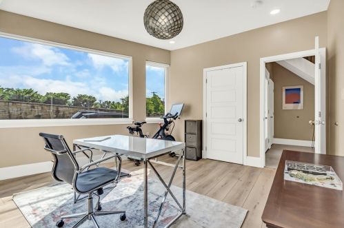 5112 Stanton Ave, Pittsburgh PA  15201-2580 exterior