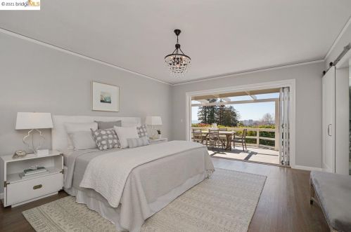 303 Hillside Ave, Oakland CA  94611-4013 exterior