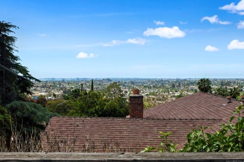 7990 Windsor Dr, La Mesa CA  91941-7808 exterior