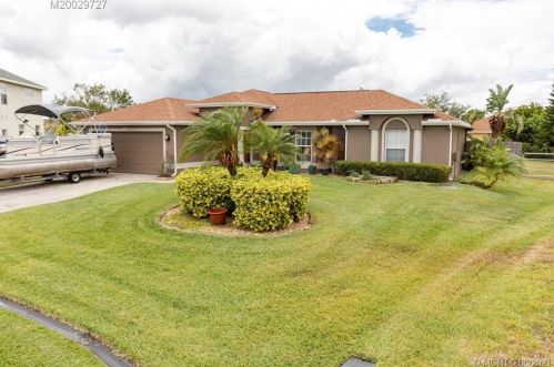 929 Mccall Rd, Fort Pierce, FL 34953-3619