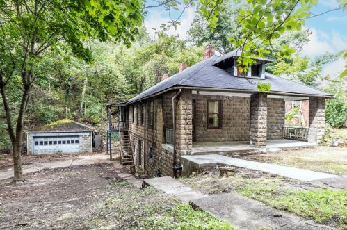417 Braddock Rd, Pittsburgh PA  15221-3731 exterior