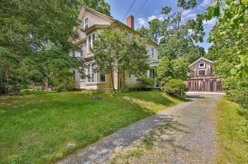 25 Farm Rd, Sherborn, MA 01770-1629