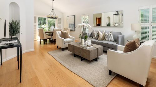 851 Whitehall Ln, Redwood City, CA 94061-3685