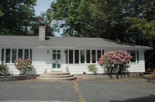 52 Wheeler Ave, Salem, NH 03079-3441