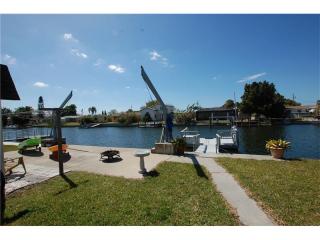 13309 Carol Dr, Port Richey, FL 34667-1674