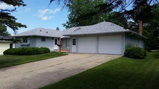 107 9th Ave, Oelwein, IA 50662-2622