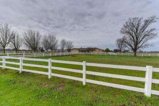 24201 Sowles Rd, Acampo, CA 95220-9373