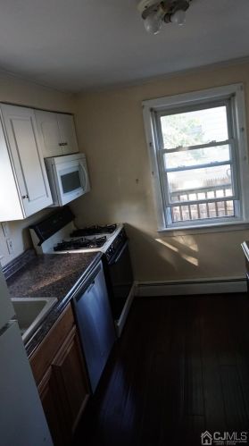 377 William St, Piscataway NJ 08854-6057 exterior