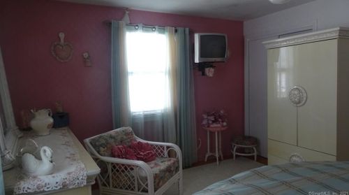 30 Duval St, Manchester CT 06042-2816 exterior