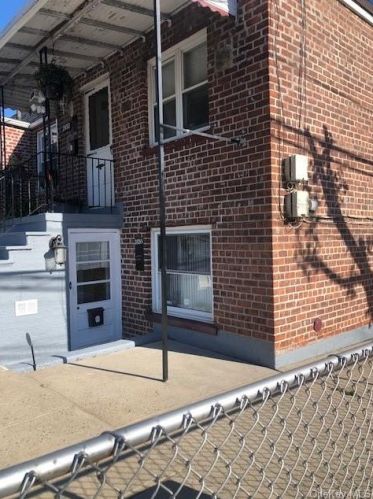 2850 Philip Ave, Bronx, NY 10465-2223