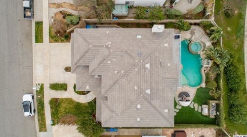 721 Cinnabar Pl, Simi Valley CA 93065-7200 exterior