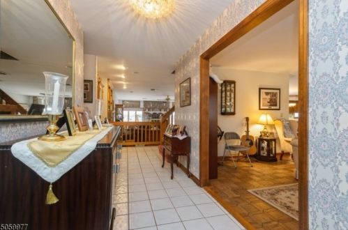 27 Lindbergh Rd, East Amwell Township, NJ 08551-1509