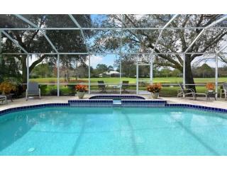 3276 Alex Findlay Pl, Sarasota, FL 34240-8700