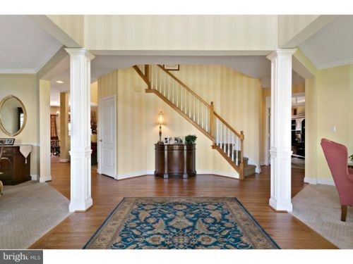 9 Florabunda Ln, Riverton, NJ 08077-4530