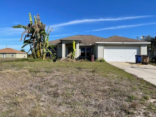3218 15th St, Lehigh Acres, FL 33976-2921