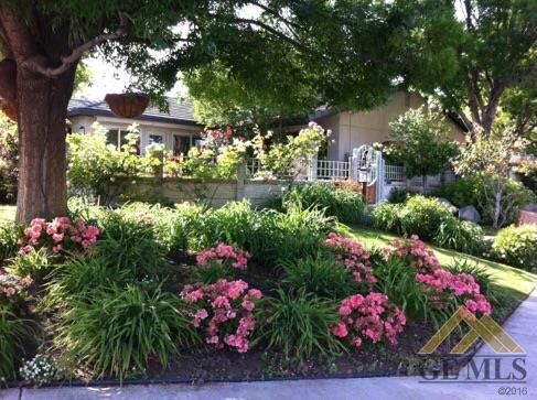 10302 Iroquois Ln, Bakersfield, CA 93312-5376