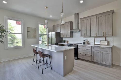 1255 Pike St, Covington KY  41011-2136 exterior