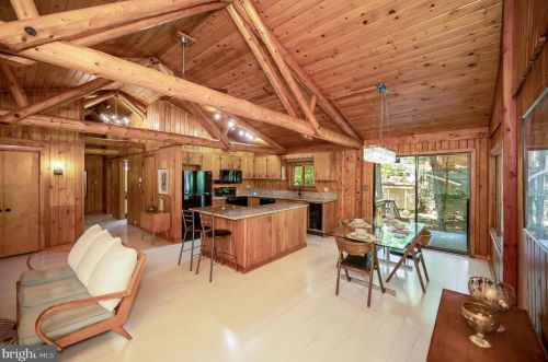 120 Hillside Dr, Locust Grove VA 22508-5233 exterior