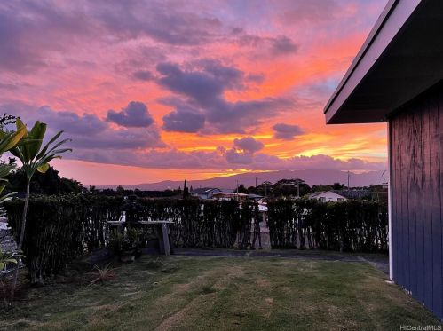 2362 Anini Pl, Pearl City HI  96782-1137 exterior