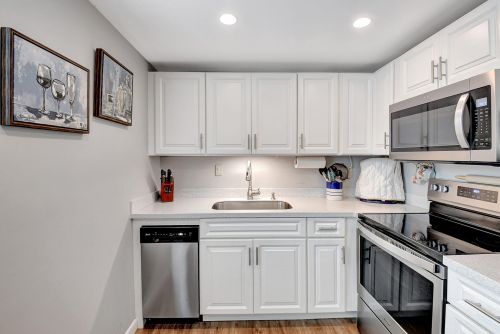 828 Flanders R, Delray Beach FL  33484-5335 exterior