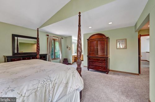 813 Marlboro Spring Rd, Kennett Sq PA  19348-1313 exterior