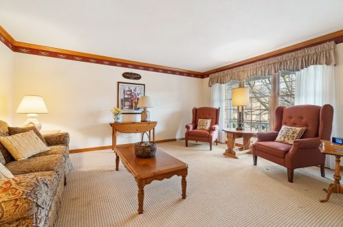 718 Willowcrest Dr, Gibsonia PA  15044-6028 exterior