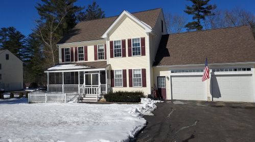 27 Kenwood Dr, Newton, NH 03858-3916