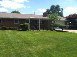 131 Hardacre Dr, Xenia, OH 45385-1305