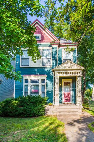 1266 Floyd St, Louisville, KY 40203-2722